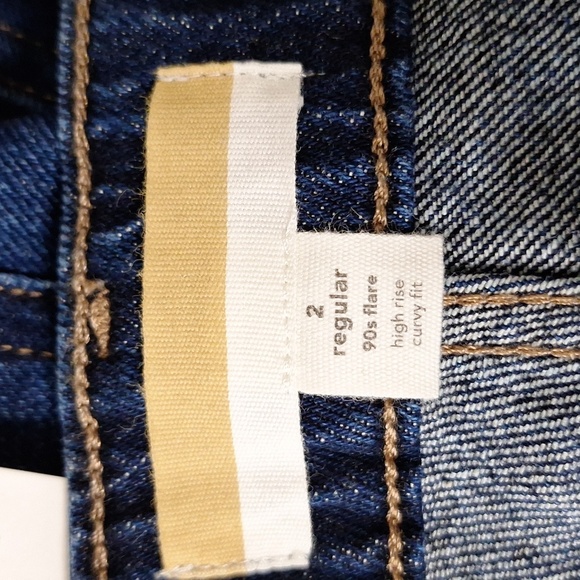 Maurices "NEW" Dark Wash Retro High Rise Curvy Fit 90s Flare Denim Jeans Size 2 - Picture 8 of 12